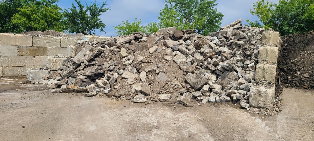 Slide of Des Plaines Material & Supply