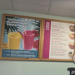 As a side note: the summer smoothies are both SO GOOD!