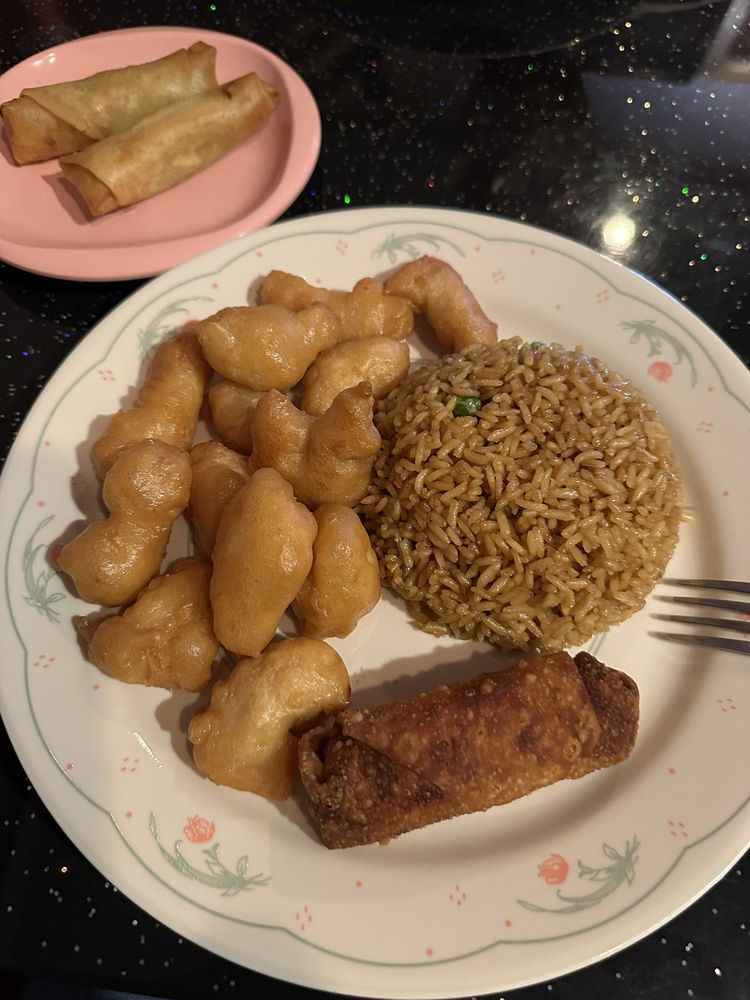 Food from Lucky Dragon