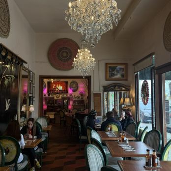 LA Rose Cafe - Filipino Near Me - Los Angeles, California