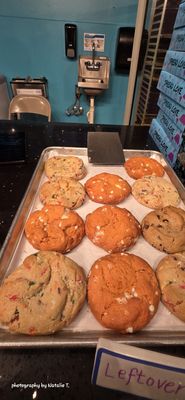 Insomnia Cookies by null