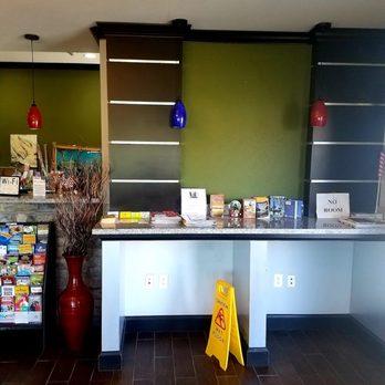 Studio 6 - Hotels Near Me - Beeville, Texas