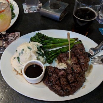 Yard House - 14oz new York steak - New American Near Me - Honolulu, Hawaii