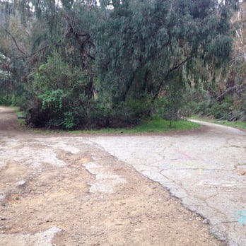 Murphy Ranch Trail - Fork in the road after you pass the gates. Go left to see the ruins. The right leads to nada. - Hiking Near Me Murphy Ranch Trail - Fork in the road after you pass the gates. Go left to see the ruins. The right leads to nada. - Hiking Near Me