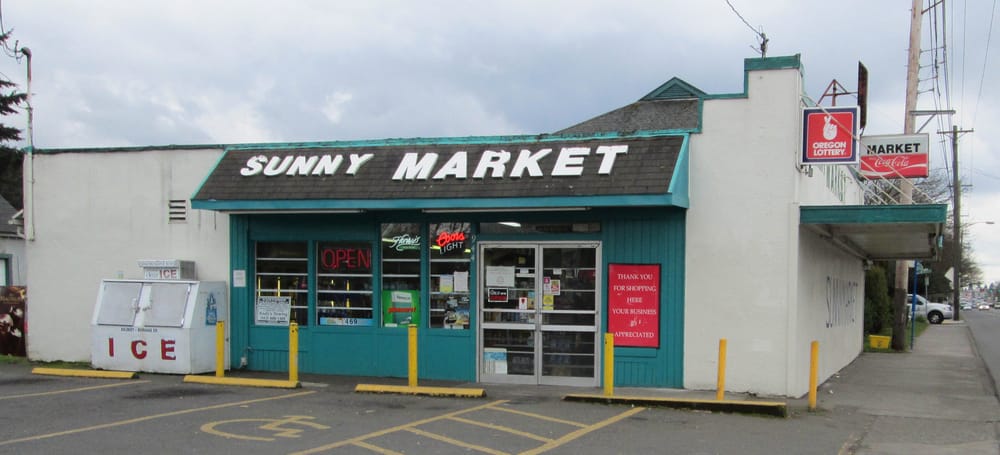 Sunny 82nd Market Logo