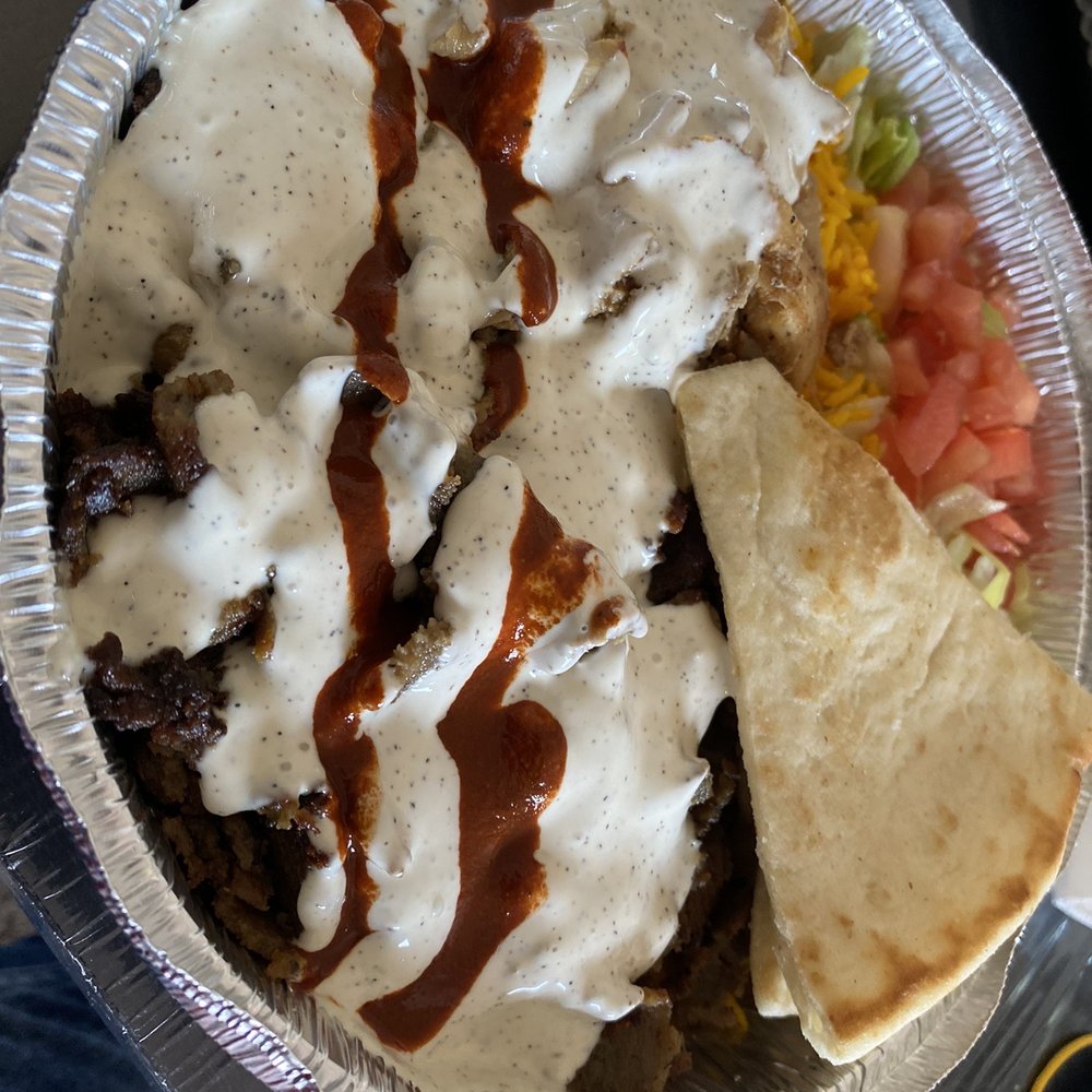 The Halal Guys - Combo platter - Halal Near Me - Irving, Texas The Halal Guys - Combo platter - Halal Near Me - Irving, Texas
