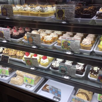 Molly's Cupcakes - Cupcakes Near Me - Chicago, Illinois Molly's Cupcakes - Cupcakes Near Me - Chicago, Illinois