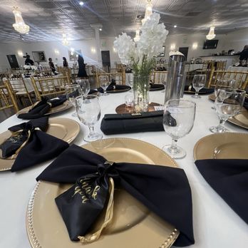 Mehran Restaurant  - Table settings - Indian Near Me - Pittsburg, California
