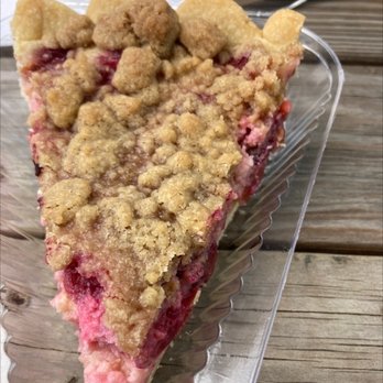 The Southern Pie Cafe - Cherry crumb - Bakeries Near Me - Chester, Vermont The Southern Pie Cafe - Cherry crumb - Bakeries Near Me - Chester, Vermont