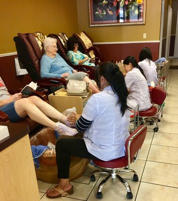 SPA AND NAIL OF AMERICA - 14 Photos & 28 Reviews - 2241 Northpark Dr