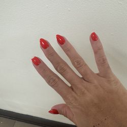 Broke tips on nails