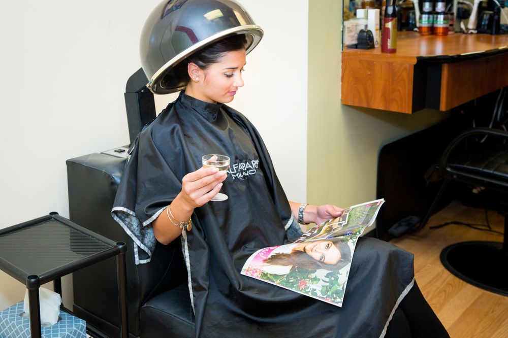 Plaza Hair and Spa Salon Logo