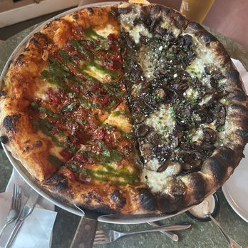 Café Zuzu - Half vodka sauce half truffle shuffle pizza - Cafes Near Me - Toronto, Ontario Café Zuzu - Half vodka sauce half truffle shuffle pizza - Cafes Near Me - Toronto, Ontario