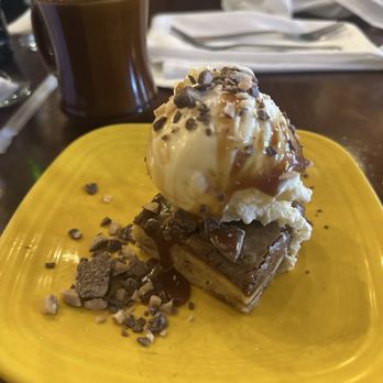Santiago's Bodega - Toffee cake - Tapas Bars Near Me - Orlando, Florida Santiago's Bodega - Toffee cake - Tapas Bars Near Me - Orlando, Florida
