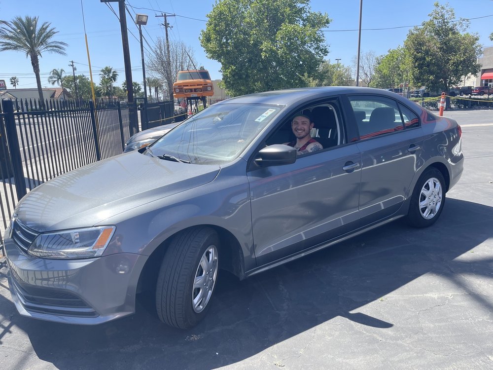 MULLEN AUTO SALES FONTANA Updated September 2024 17 Photos