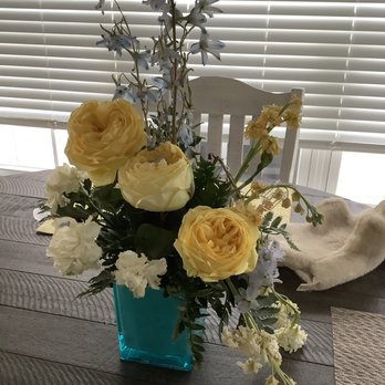 Surf City Florist - Delivered Monday and this was taken on Thursday morning! Sad! - Florists Near Me - Hampstead, North Carolina Surf City Florist - Delivered Monday and this was taken on Thursday morning! Sad! - Florists Near Me - Hampstead, North Carolina