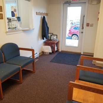 Hazelton Clayton G Jr DMD - Waiting area/Reception - General Dentistry Near Me - Cranston, Rhode Island Hazelton Clayton G Jr DMD - Waiting area/Reception - General Dentistry Near Me - Cranston, Rhode Island