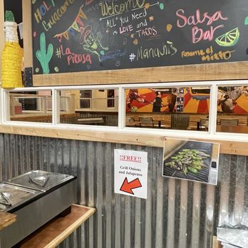 Tacos Calafia - FREE grilled onions and jalapeño!!! - Tacos Near Me - Gilbert, Arizona