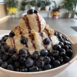 Blueberry shaved ice