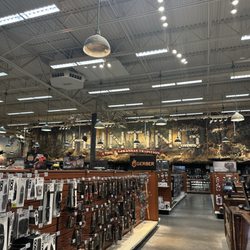 Bass Pro Shop