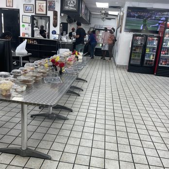 Big Daddy's Kitchen - Inside - Southern Near Me - Atlanta, Georgia