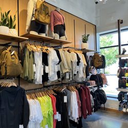 Lululemon