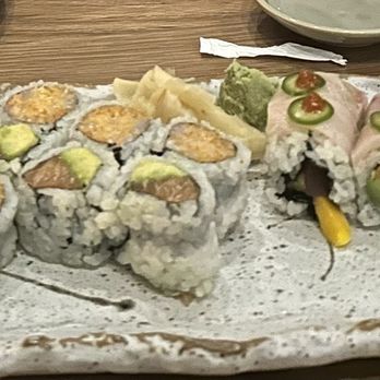 Sushi Ginza - Spicy Crunch Scallop Roll, Salmon Avocado Roll, Summer Roll - Japanese Near Me - New York, New York Sushi Ginza - Spicy Crunch Scallop Roll, Salmon Avocado Roll, Summer Roll - Japanese Near Me - New York, New York