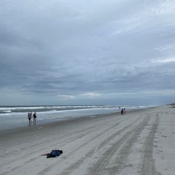 Neptune Beach - Looking south toward Mickle Beach from Neptune Beach - Beaches Near Me - Neptune Beach, Florida