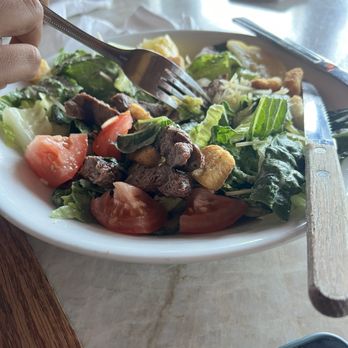 The Hangar On The Wharf - Steak tip Caesar salad - American Near Me - Juneau, Alaska The Hangar On The Wharf - Steak tip Caesar salad - American Near Me - Juneau, Alaska