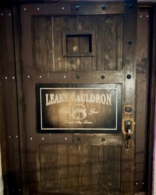 Hoot & Annie by null