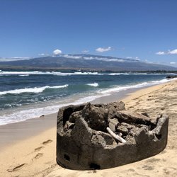 Waiehu Beach - North end - several cylindrical concrete columns are present - VN