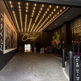Moxy Charleston Downtown - Hotels Near Me - Charleston, South Carolina