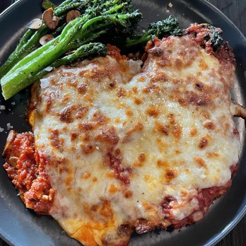 The Brookdale - Chicken Parm - Bars Near Me - Bloomfield, New Jersey