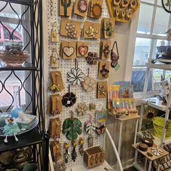 Seven Gables Mercantile - Antiques Near Me - West Jordan, Utah