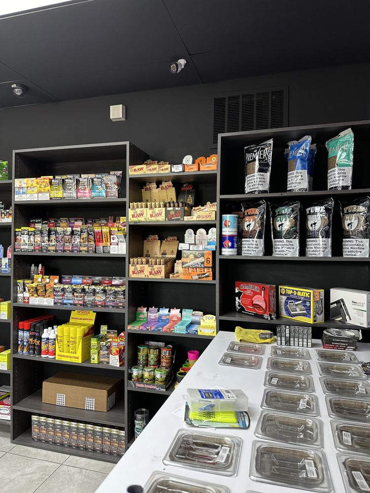 CORNER BUZZ SMOKE SHOP Updated July 2024 1631 Holmes Rd, Ypsilanti