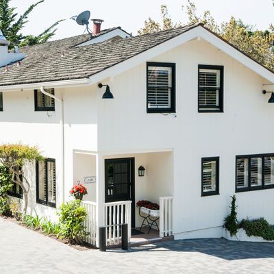 The Hotel Carmel by null