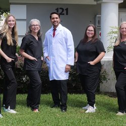 Kinnar R Shah, DMD - Elite Dentistry