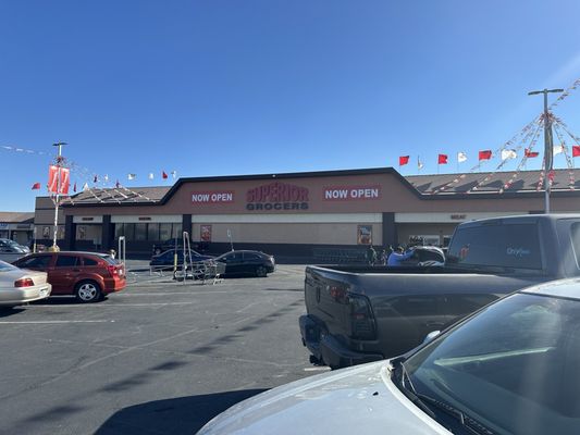 Superior Grocers by null