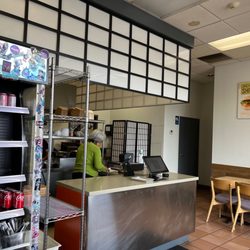 Zenwich - Elmhurst - Counter