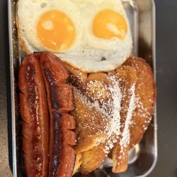 Buldogis Gourmet Hot Dogs