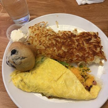Broken Yolk Cafe - Breakfast & Brunch Near Me - Irvine, California