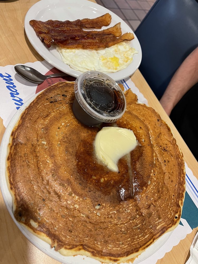 NORTH POLE RESTAURANT Updated October 2024 41 Photos & 89 Reviews