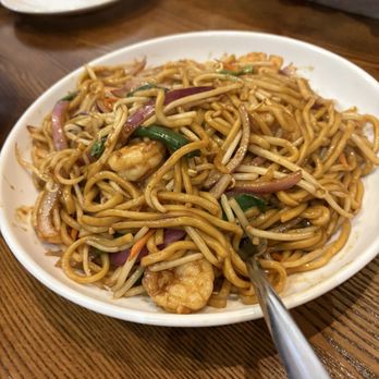 88 Bao Bao - Chowmein family style - Dim Sum Near Me - Roseville, California