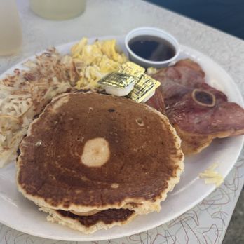 Arcade Restaurant - Pancakes Breakfast Plate - Diners Near Me - Memphis, Tennessee
