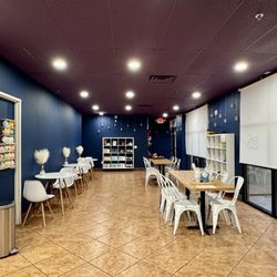 Cool Tea Bar - 04.11.25 seating area