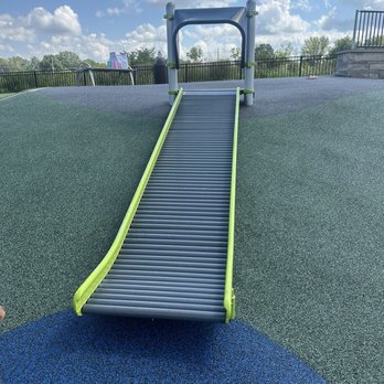 West Commons Playground & Splash Pad - Parks Near Me - Carmel, Indiana