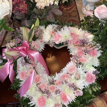 Safeway - Heart arrangement is my favorite! - Grocery Near Me - Pittsburg, California Safeway - Heart arrangement is my favorite! - Grocery Near Me - Pittsburg, California