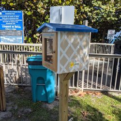 Boynton Beach City Library - Boynton Beach Little Library in Oceanfront Park