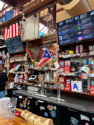 Arthur Avenue Retail Market by null