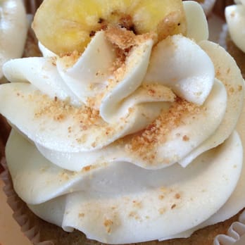 Mrs. McLovets' Cupcakes - Banana Cream Pie Cupcake - Bakeries Near Me - Princeton, Kentucky Mrs. McLovets' Cupcakes - Banana Cream Pie Cupcake - Bakeries Near Me - Princeton, Kentucky